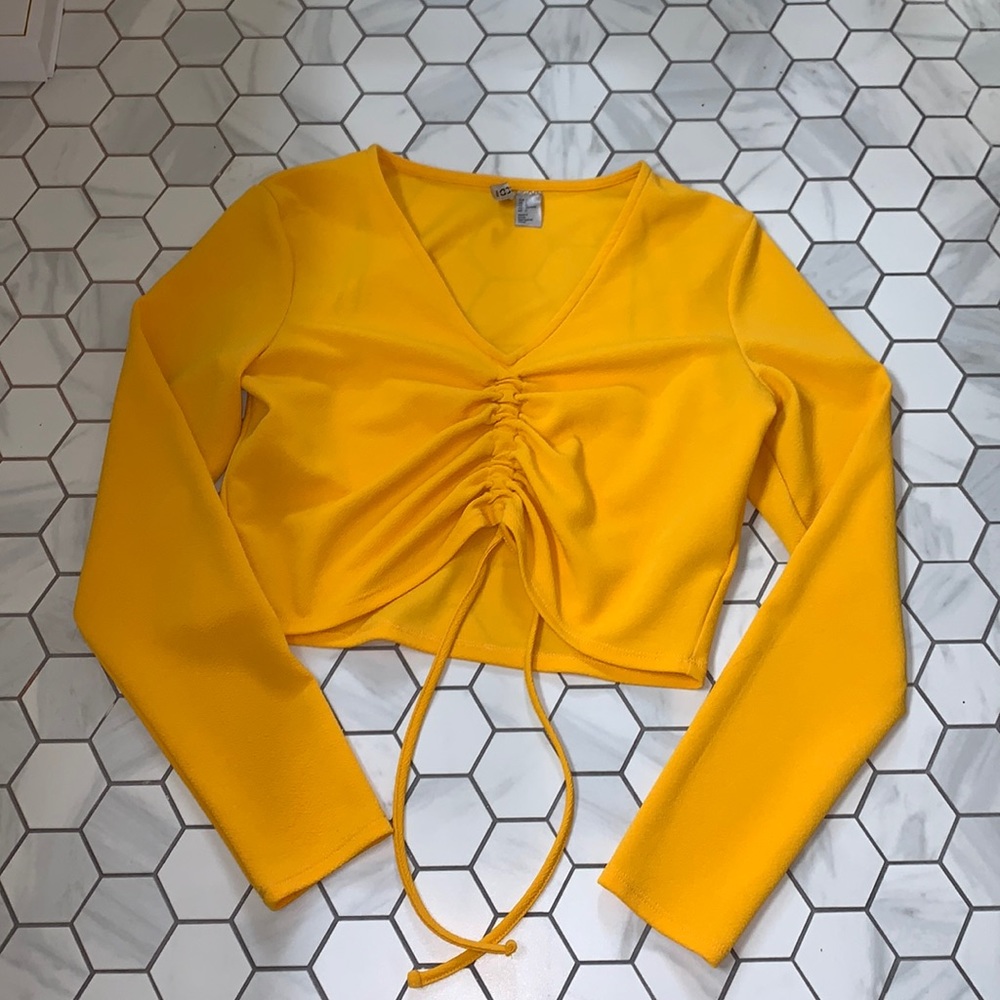 Dress top. Yellow. Crop. Medium.
